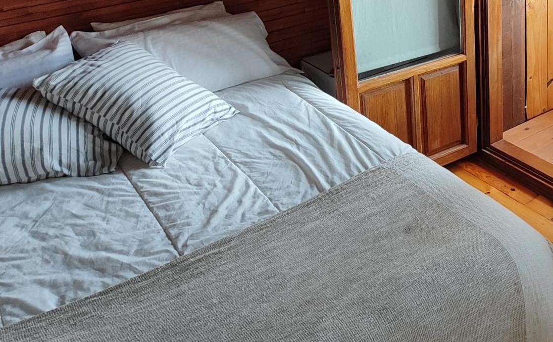 Refugio Del Aguila "Casa Diaman" Guest House Guejar Sierra Ngoại thất bức ảnh