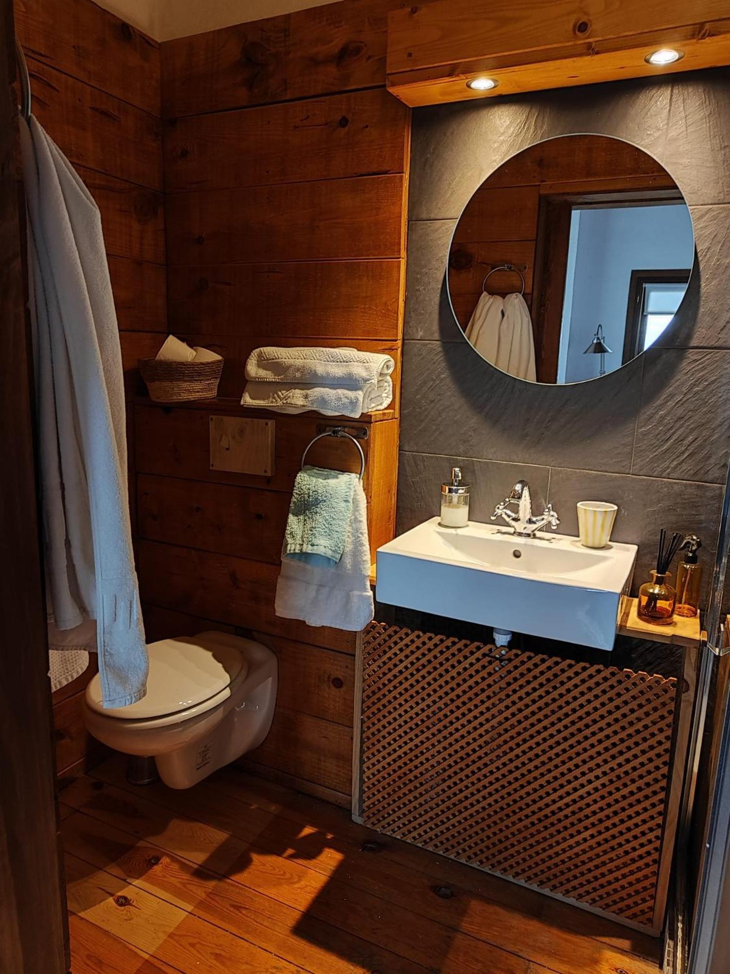 Refugio Del Aguila "Casa Diaman" Guest House Guejar Sierra Ngoại thất bức ảnh