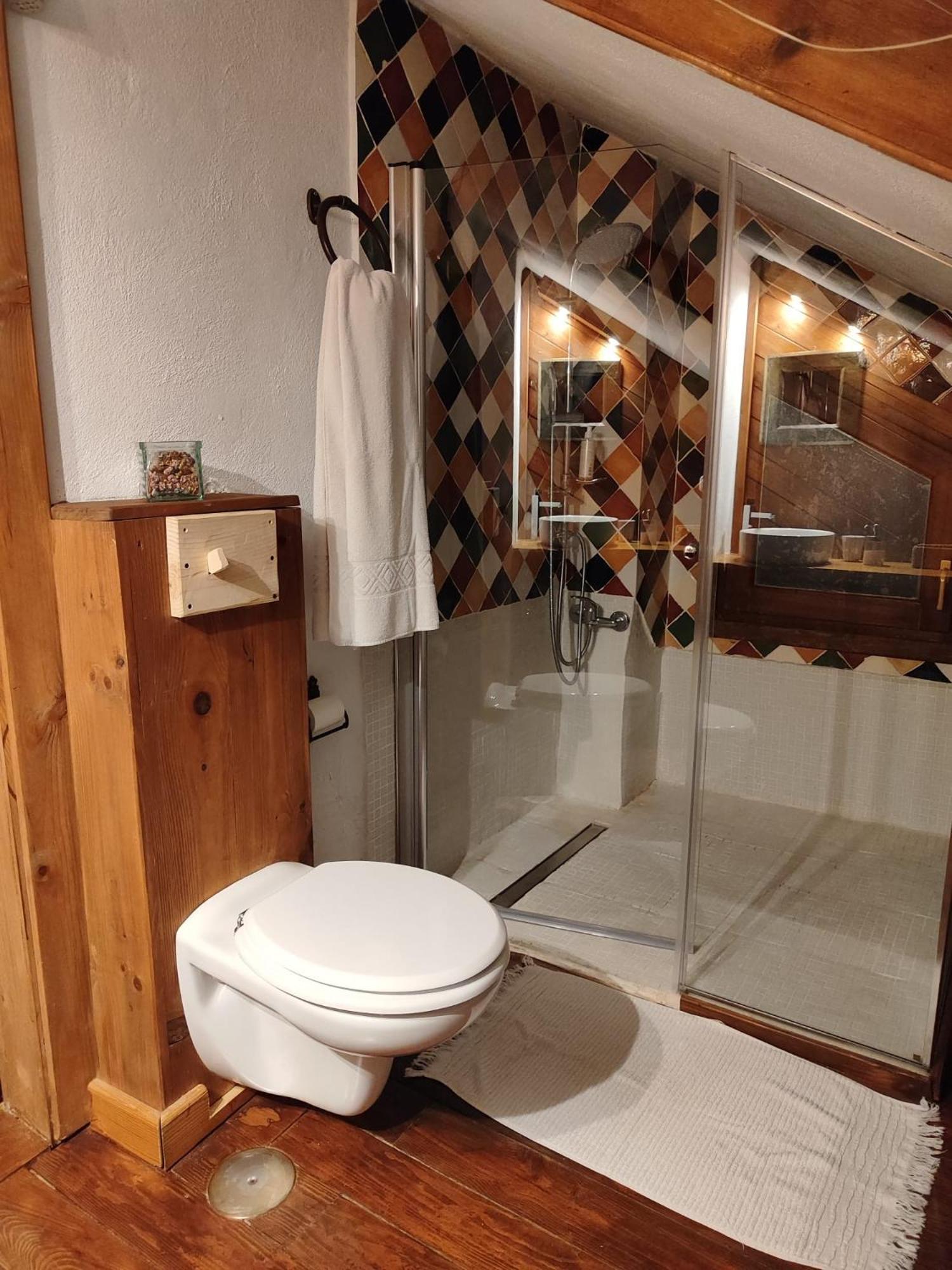 Refugio Del Aguila "Casa Diaman" Guest House Guejar Sierra Ngoại thất bức ảnh